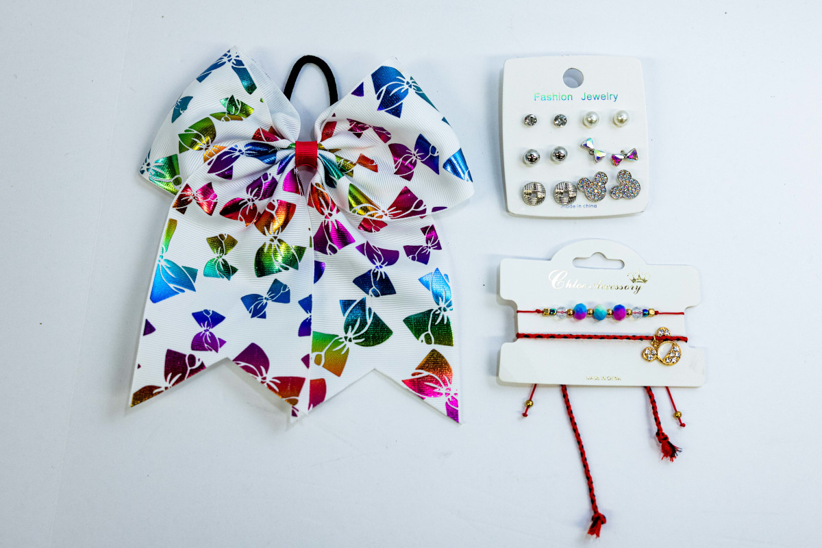 Lot 44 - Colorful Hairbow, Earrings, Bracelet Set